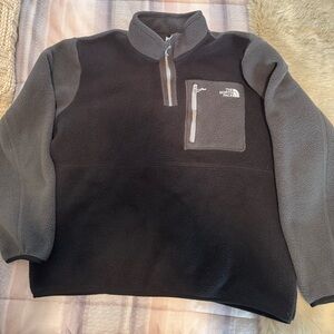 Men’s North Face Black and Gray Quarter-Zip Fleece